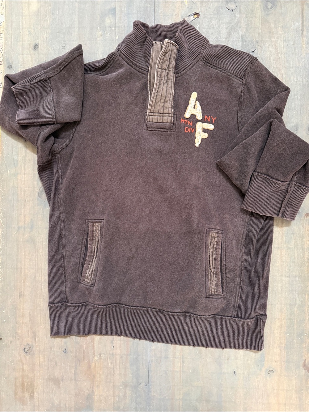 Abercrombie & Fitch Brown Men's Quarter-Zip Pullover Sweatshirt